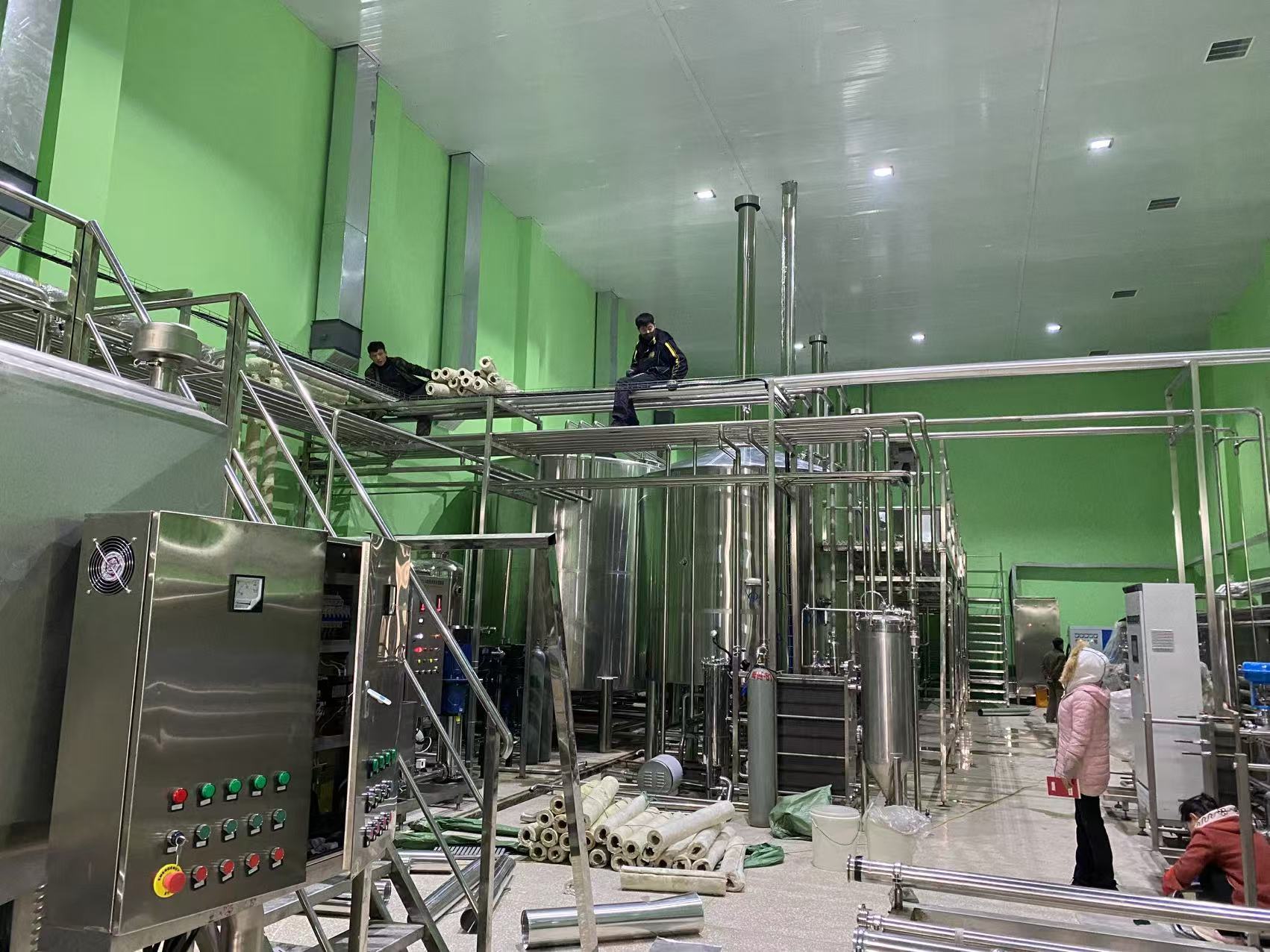 河源精酿啤酒设备厂—精酿啤酒设备制造:传承工艺与创新科技的交融