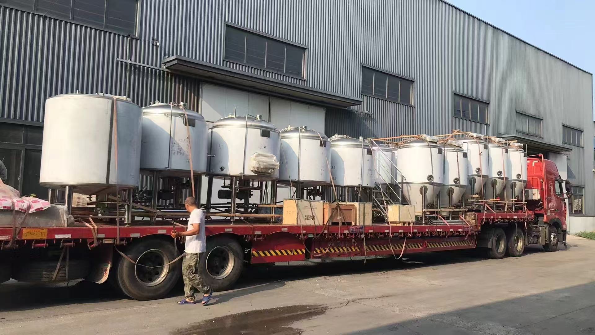河源精酿啤酒设备厂—精酿啤酒设备